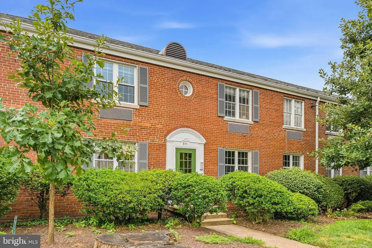 211 E Glebe Rd #b, Alexandria, VA 22305 - #1