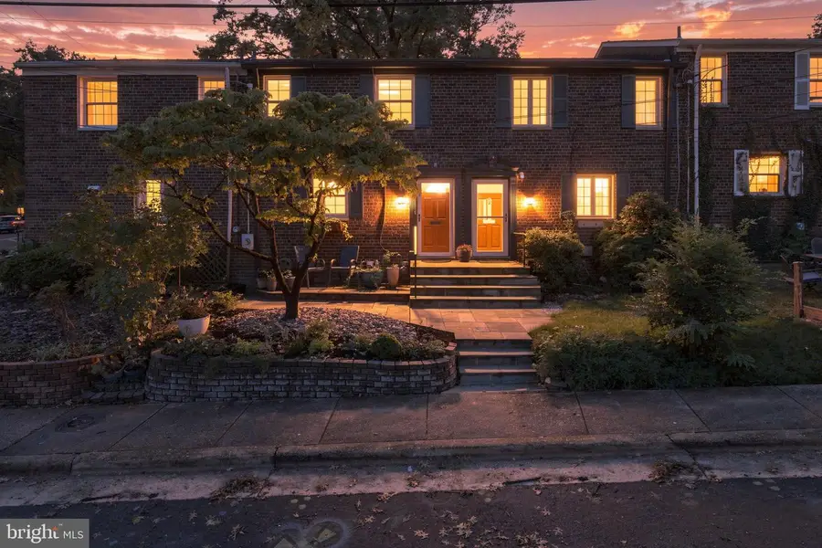 202 Gentry Ave, Alexandria, VA 22305 - #3
