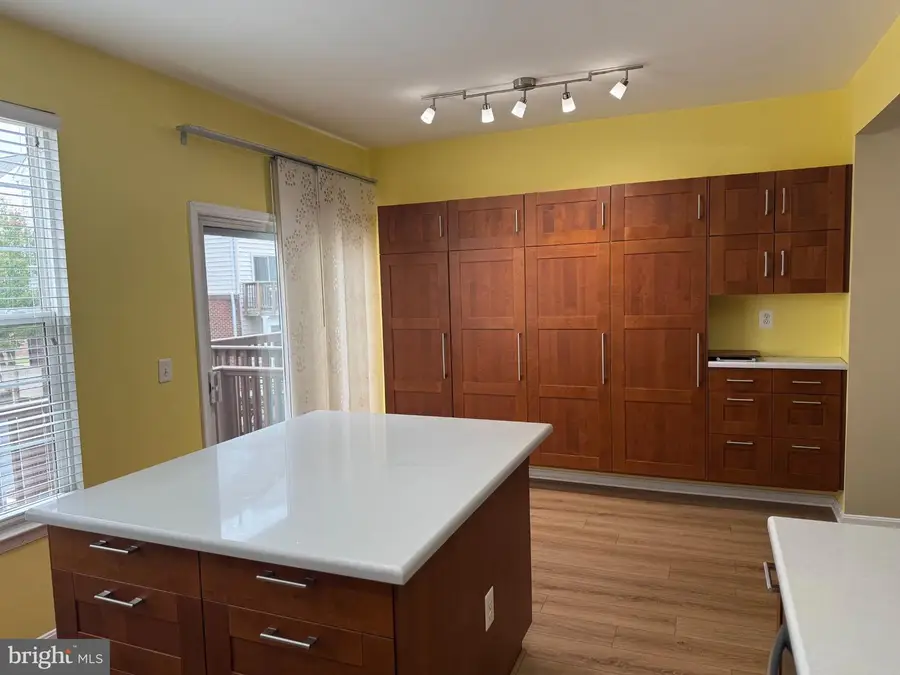 3819 Eisenhower Ave, Alexandria, VA 22304 - #3