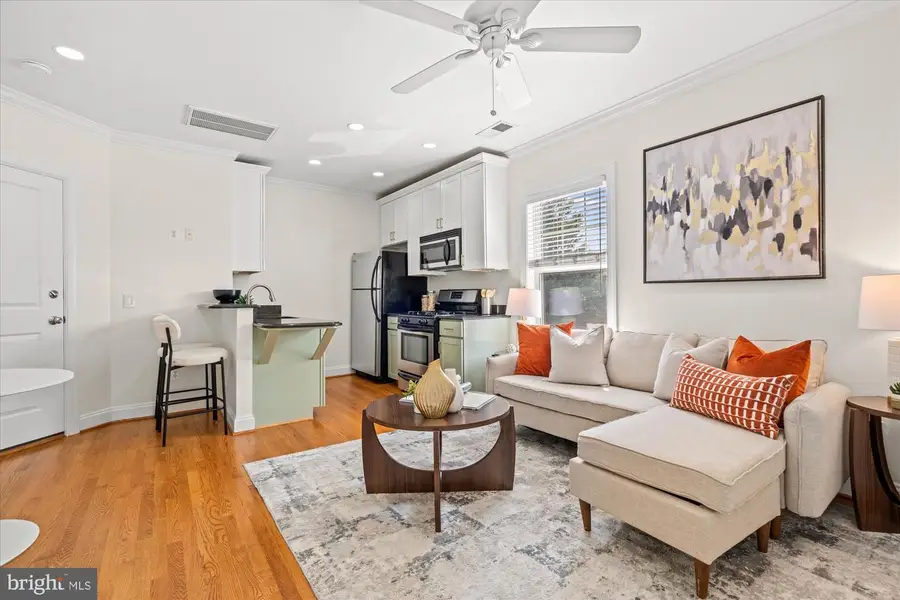409 E Raymond Ave #6, Alexandria, VA 22301 - #2