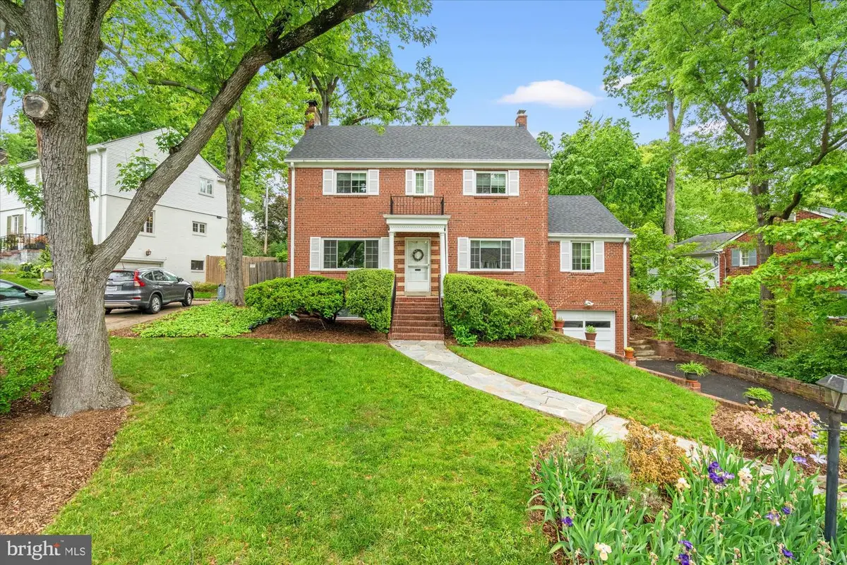 803 Chalfonte Dr, Alexandria, VA 22305 - #1