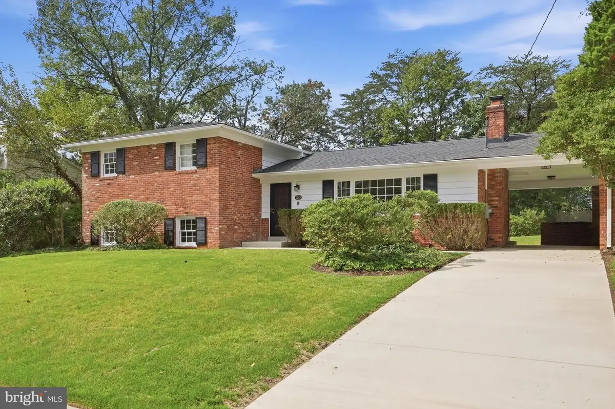 1340 N Ivanhoe St, Alexandria, VA 22304 - #1