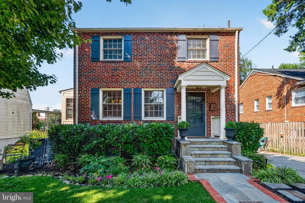2504 Davis Ave, Alexandria, VA 22302 - #1