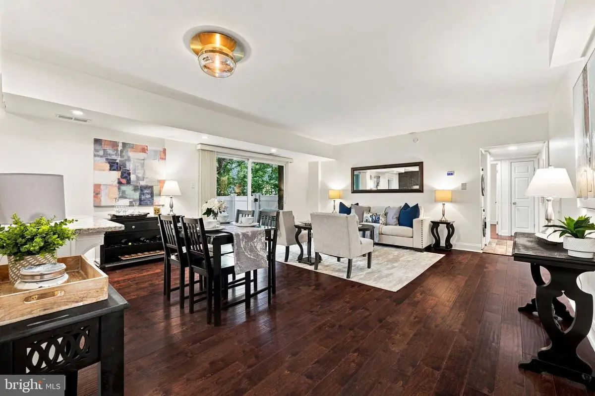 3330 S 28th St #102, Alexandria, VA 22302 - #1