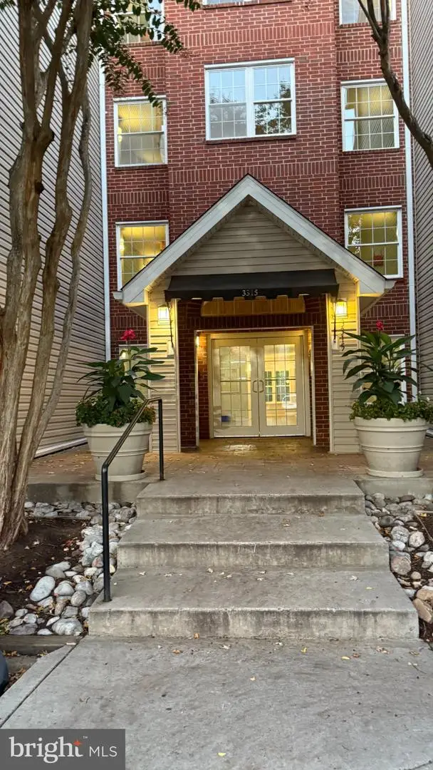 3315 Wyndham Cir #2233, Alexandria, VA 22302 - #1