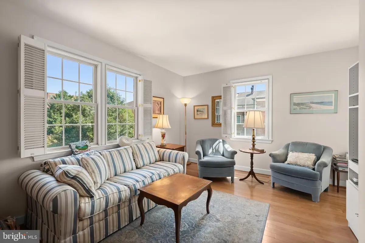 1211 N Pitt St #3a, Alexandria, VA 22314 - #1