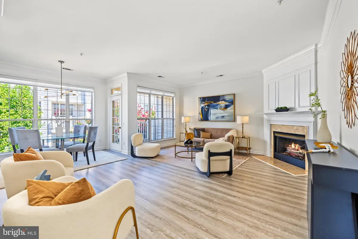 1725 Kingsgate Ct #304, Alexandria, VA 22302 - #1