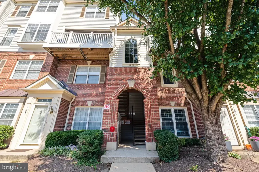 1725 Kingsgate Ct #304, Alexandria, VA 22302 - #2