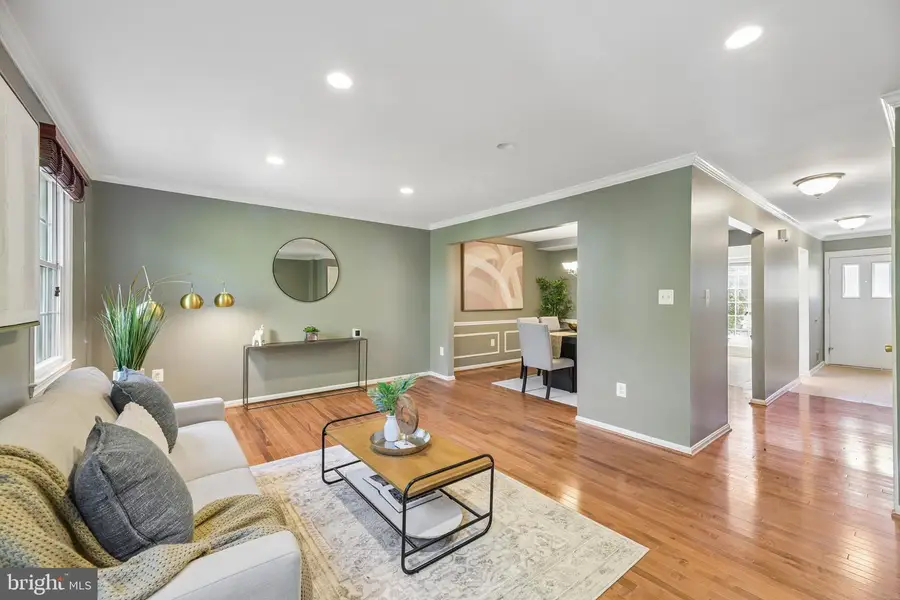 2663 Centennial Ct, Alexandria, VA 22311 - #3