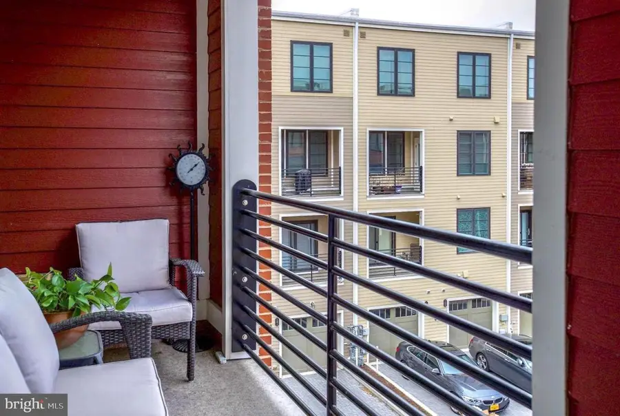 620 E Howell Ave #102, Alexandria, VA 22301 - #2