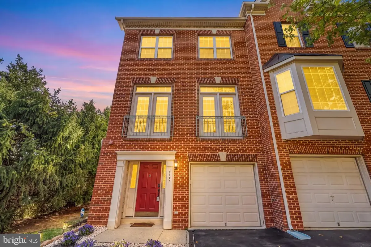 439 Stanton Pl, Alexandria, VA 22304 - #1