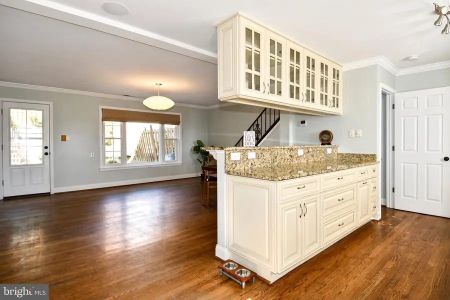 2908 Hickory St, Alexandria, VA 22305 - #2