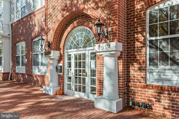 4951 Brenman Park Dr #110, ALEXANDRIA, VA 22304