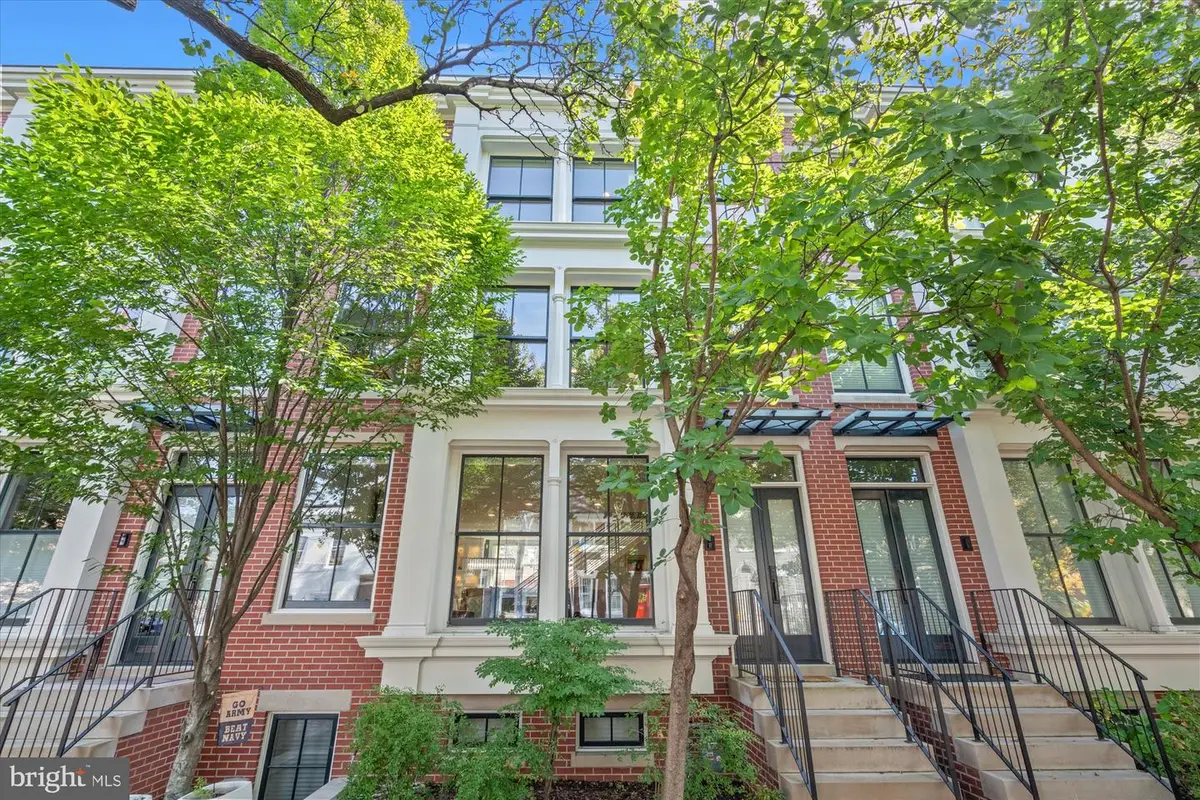 321 N Columbus St, Alexandria, VA 22314 - #1