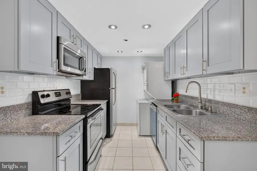 5911 Edsall Rd #608, Alexandria, VA 22304 - #2
