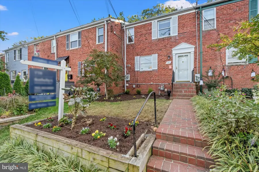 14 Ancell St, Alexandria, VA 22305 - #2