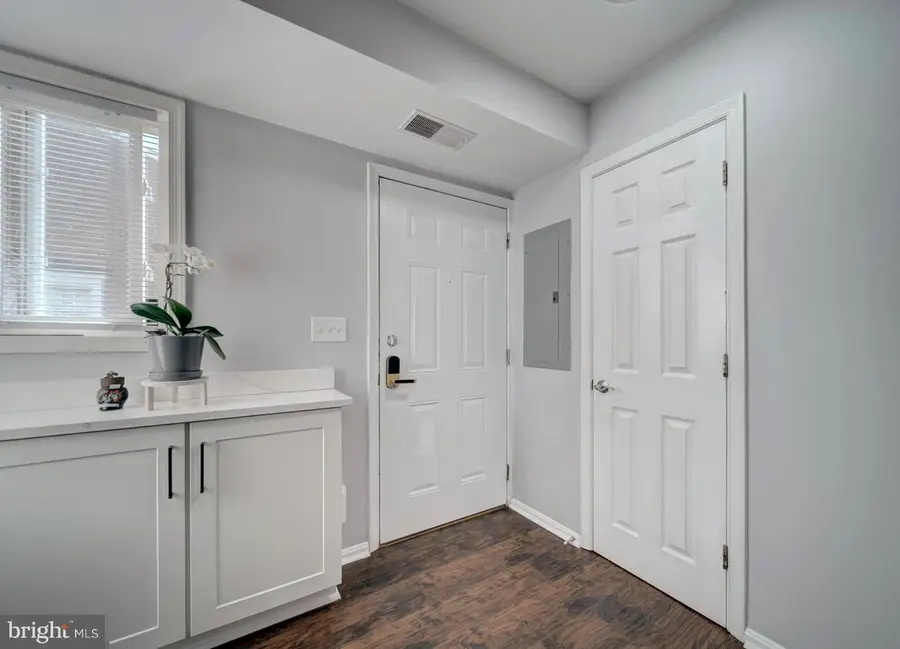 1489 N Van Dorn St #b, Alexandria, VA 22304 - #3