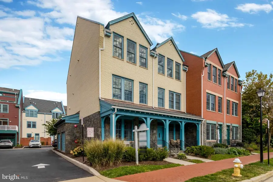 1017 Bernard St, Alexandria, VA 22314 - #3