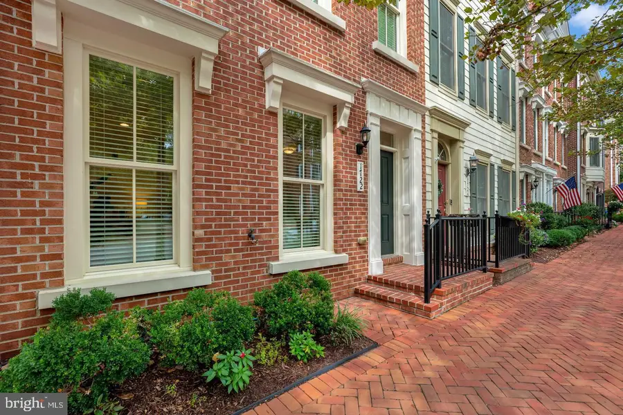 1722 Potomac Greens Dr, Alexandria, VA 22314 - #3