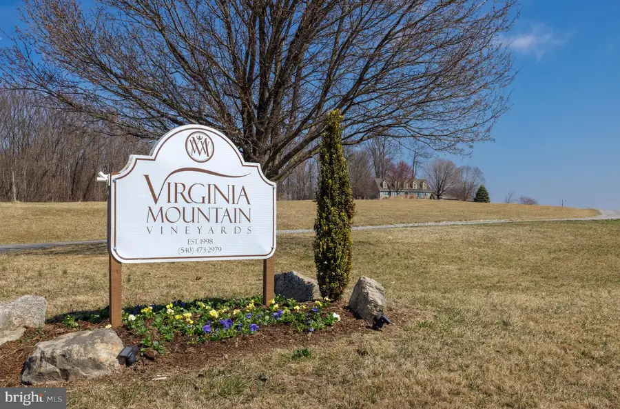 4204 Old Fincastle Rd, Fincastle, VA 24090 - Image #2