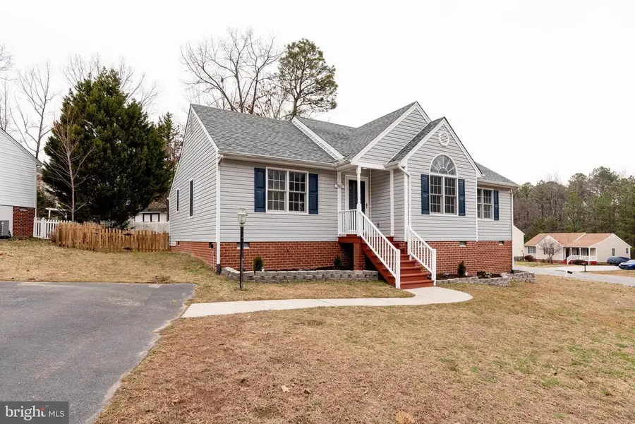 9613 Lockberry Ridge Loop, Dale, VA 23237 - #3