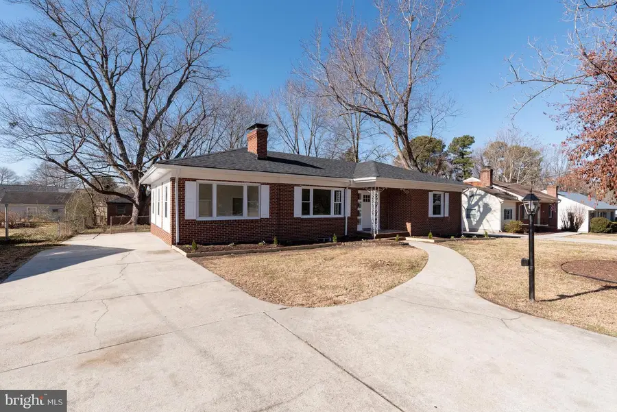 21408 Robertson Ave, South Chesterfield, VA 23803 - #2