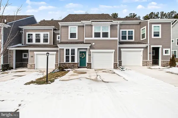 3630 Irby Pond Dr, MIDLOTHIAN, VA 23112