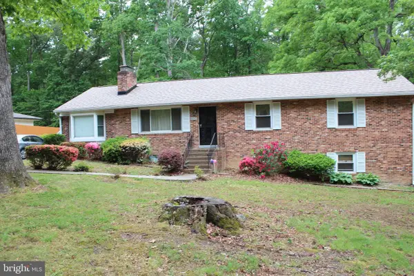 1100 Vickilee Rd, NORTH CHESTERFIELD, VA 23224