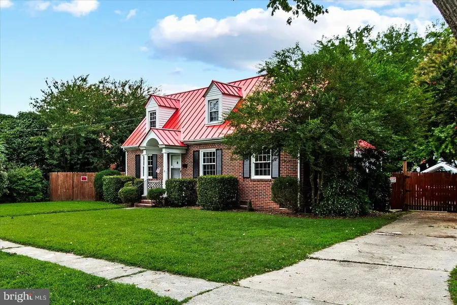 410 Lafayette Ave, Colonial Heights, VA 23834 - #2