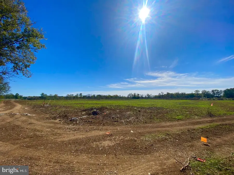 737 Longmarsh Rd, Berryville, VA 22611 - Image #2