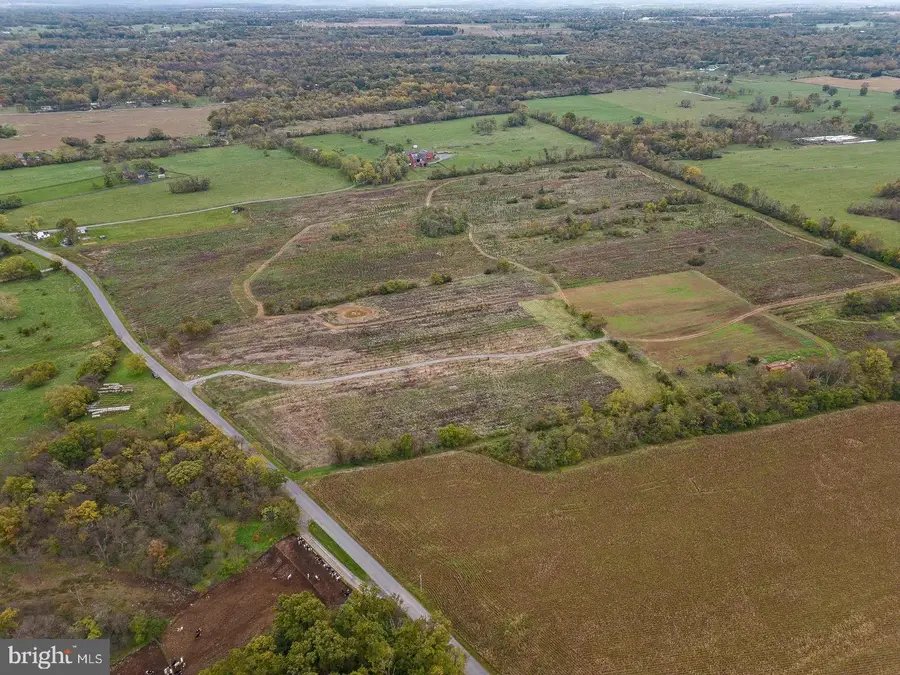 737 Longmarsh Rd, Berryville, VA 22611 - Image #3