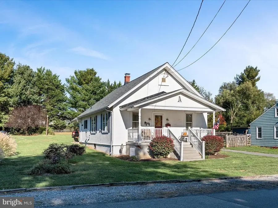 236 Walnut St, Berryville, VA 22611 - Image #3