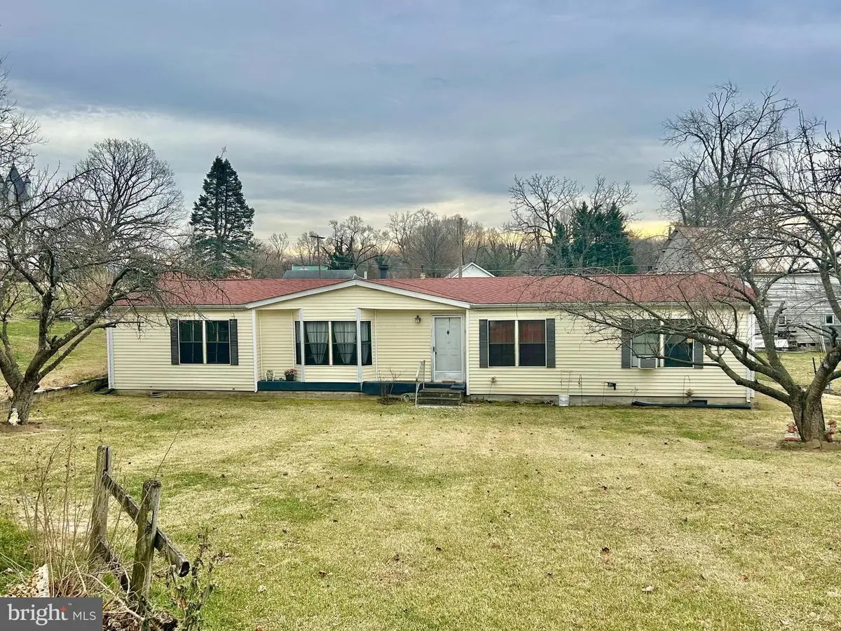 2 Old Chapel Ave, Boyce, VA 22620 - Image #1