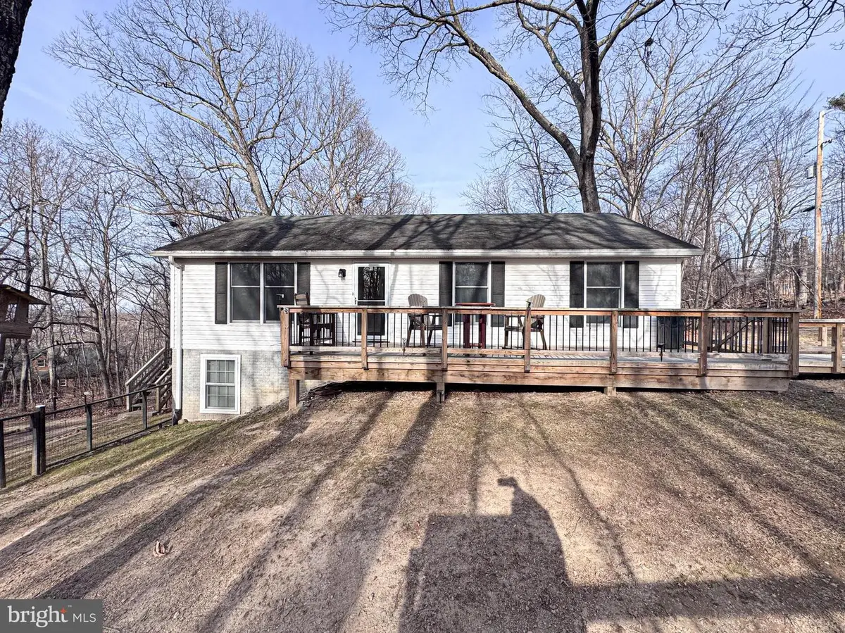 155 Balsam Ln, Bluemont, VA 20135 - Image #1