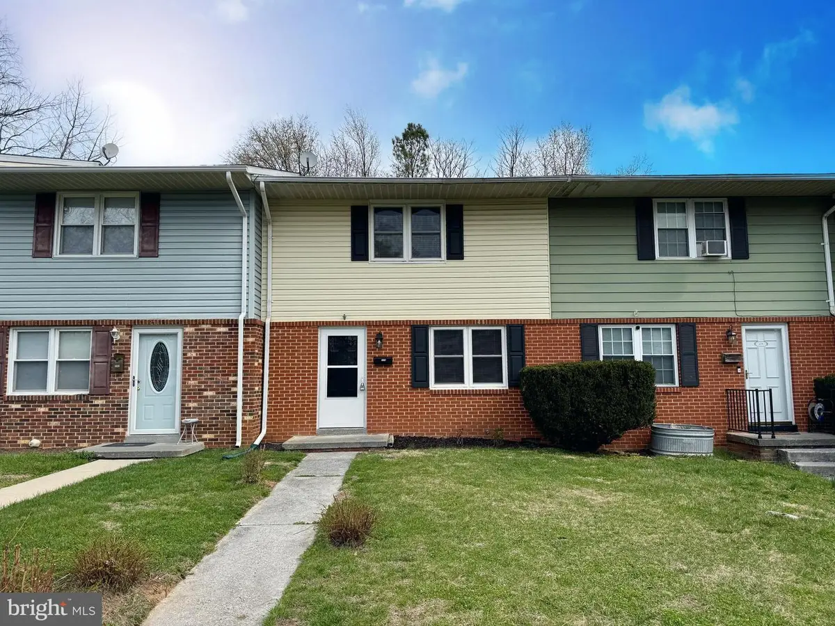 234 Cameron St, Berryville, VA 22611 - #1