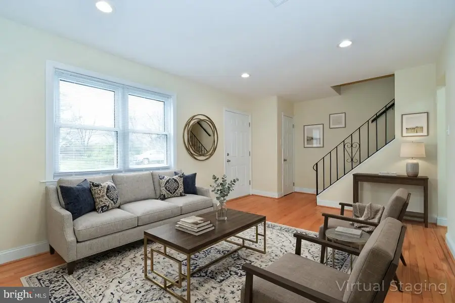 234 Cameron St, Berryville, VA 22611 - #2