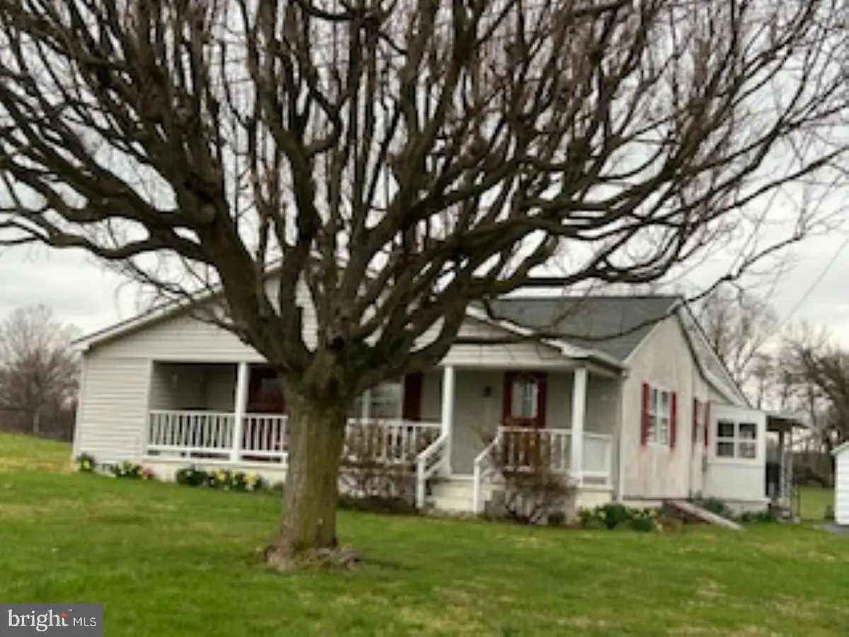 2091 Old Chapel Rd, Boyce, VA 22620 - #1