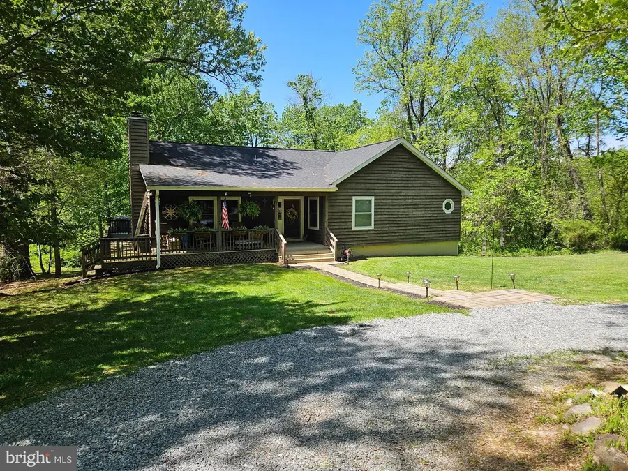 27 Valley Springs Ln, Bluemont, VA 20135 - #3