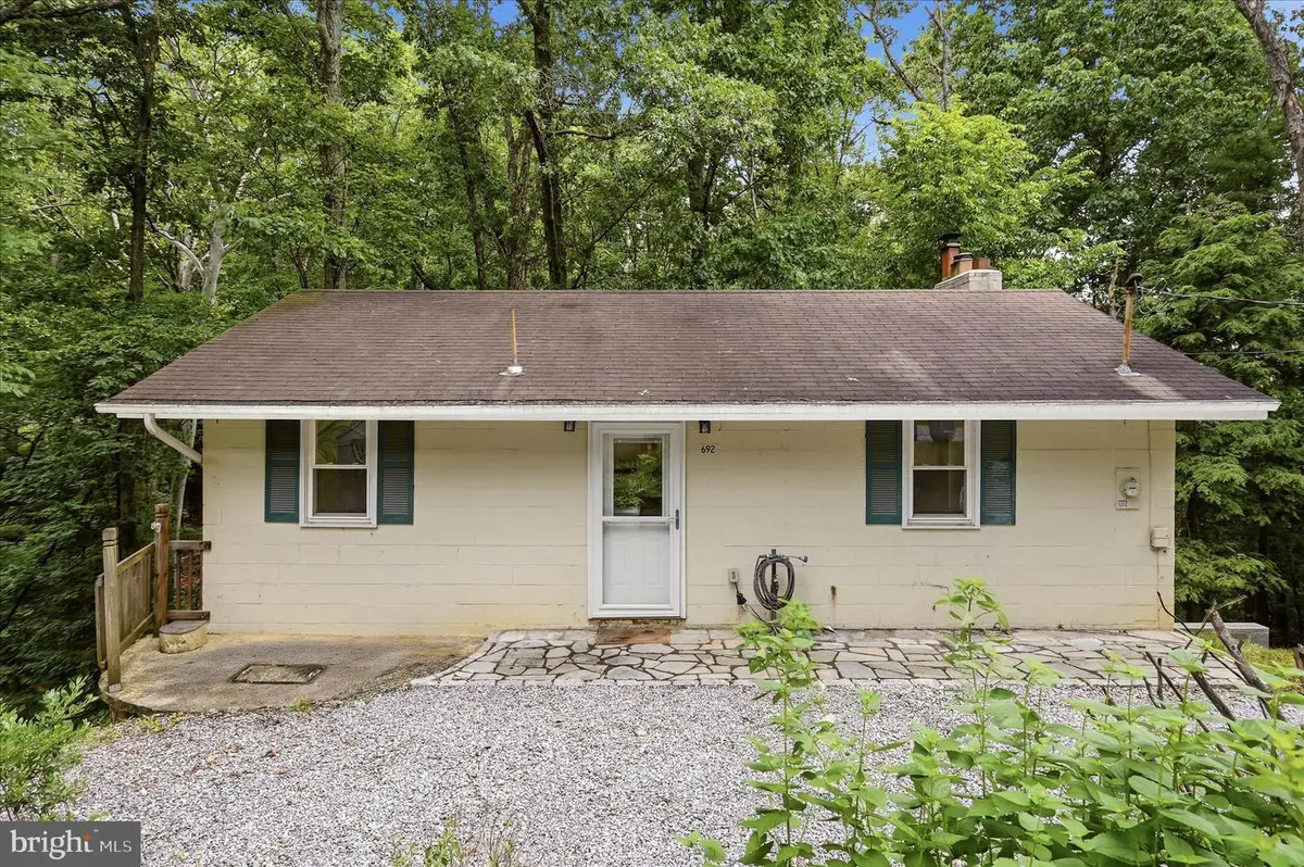692 Laurel Ln, Bluemont, VA 20135 - #1