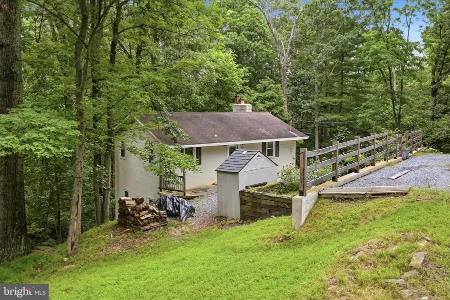 692 Laurel Ln, Bluemont, VA 20135 - #3