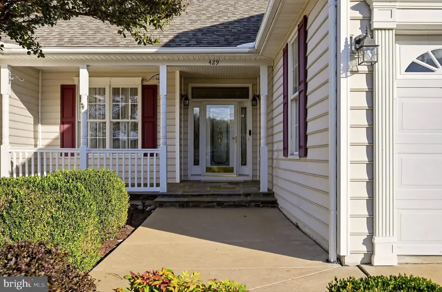 429 Hancock Ct, Berryville, VA 22611 - #3