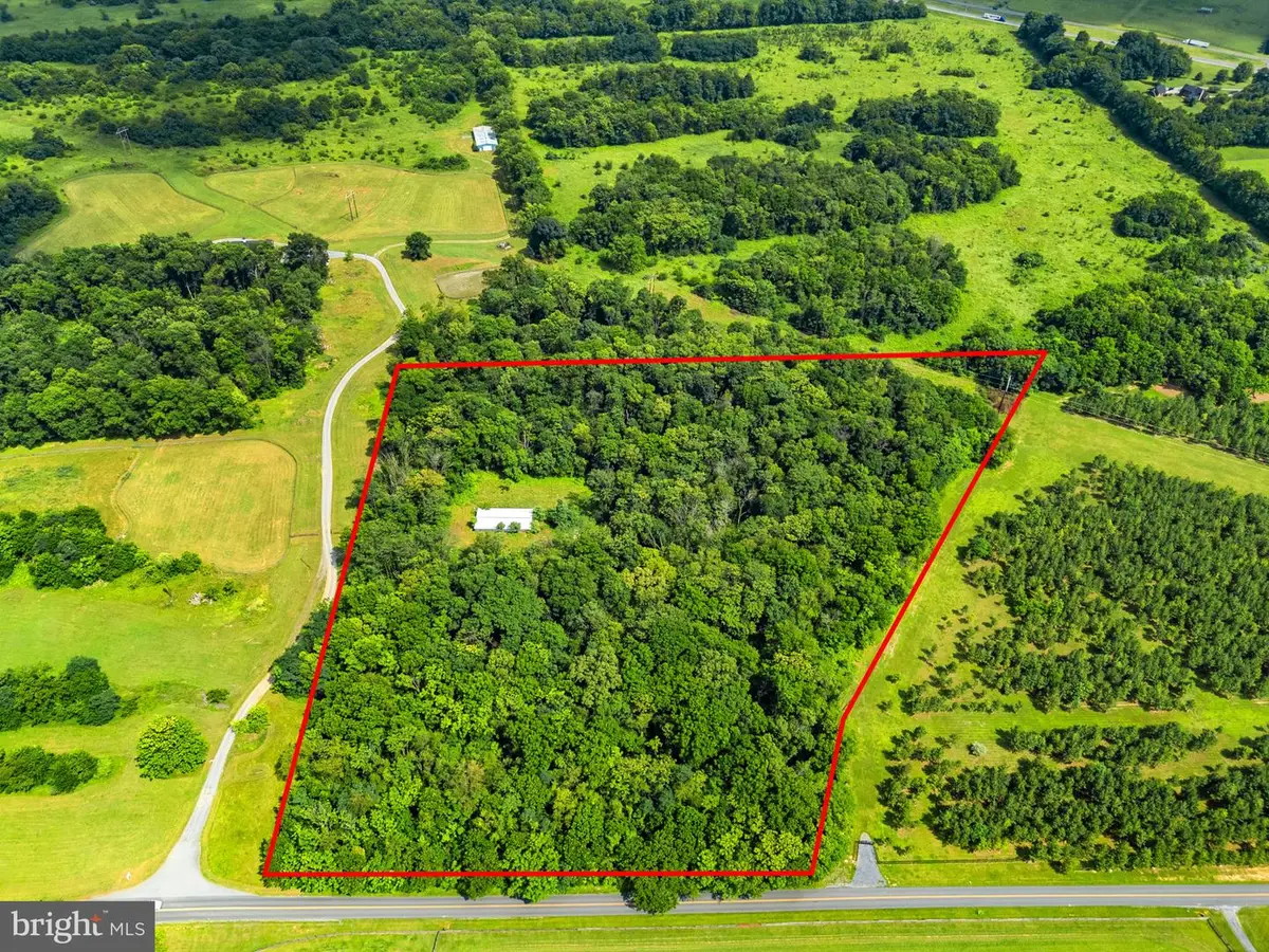 860 Summit Point Rd, Berryville, VA 22611 - #1