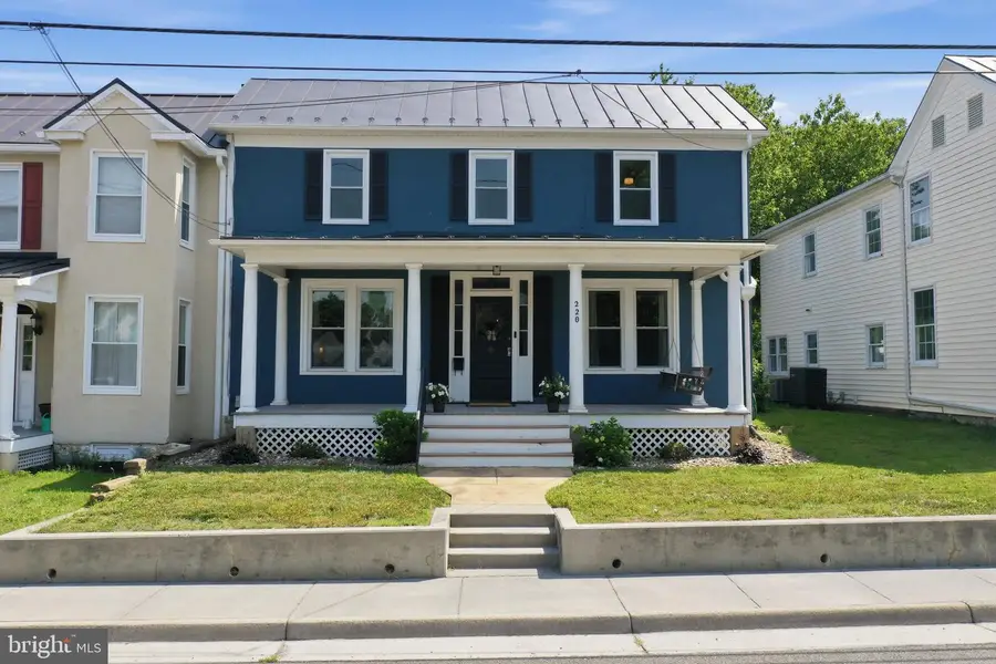 220 W Main St, Berryville, VA 22611 - #2