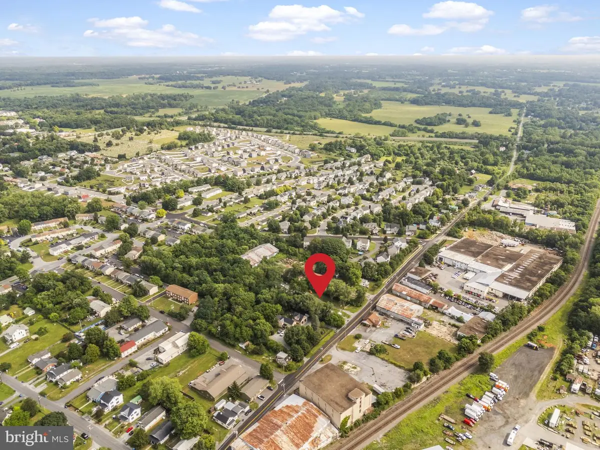 209 1st St, Berryville, VA 22611 - #1