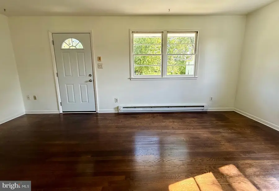111 Liberty St, Berryville, VA 22611 - #2