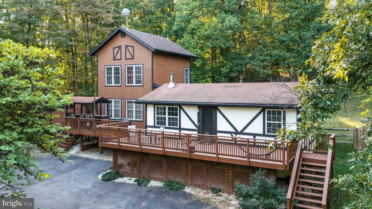 104 Laurel Ln, Bluemont, VA 20135 - #1
