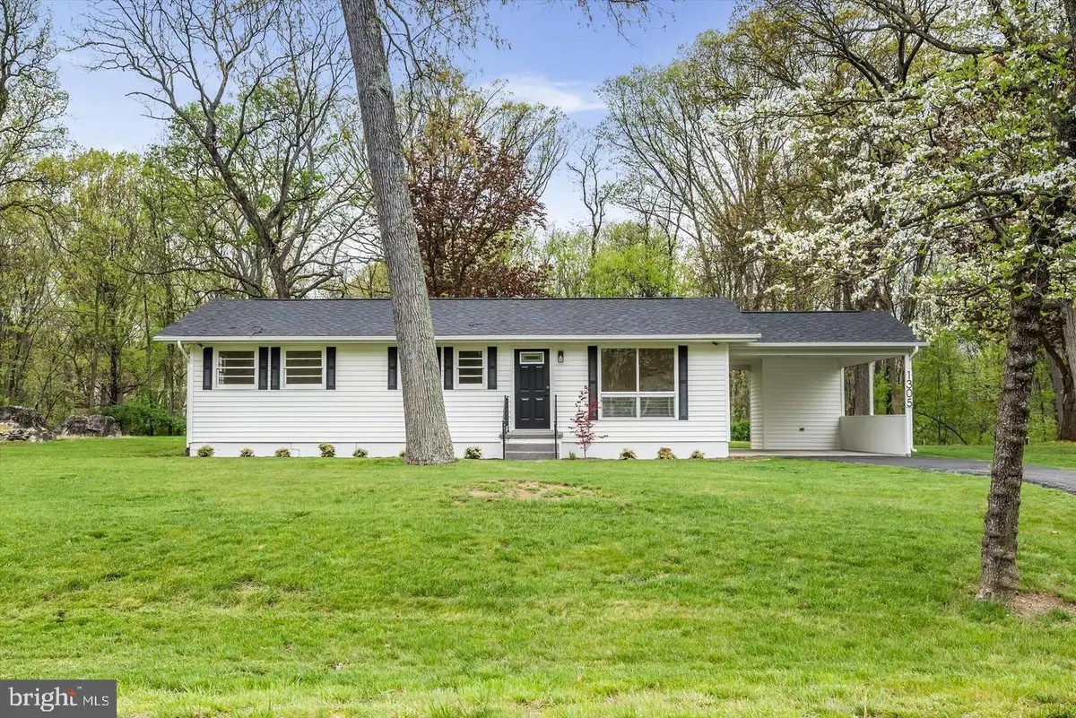 1305 Crums Church Rd, Berryville, VA 22611 - #1