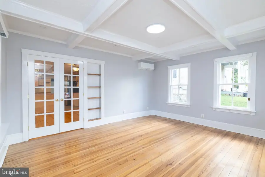 310 E Main St, Berryville, VA 22611 - #3