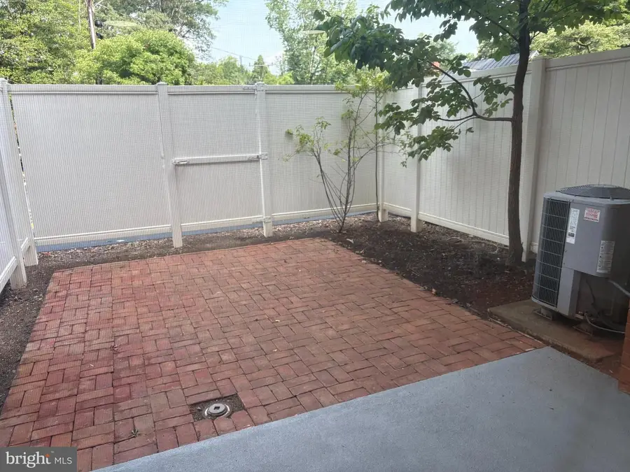 1800 Jefferson Park Ave #129, Charlottesville, VA 22903 - #2