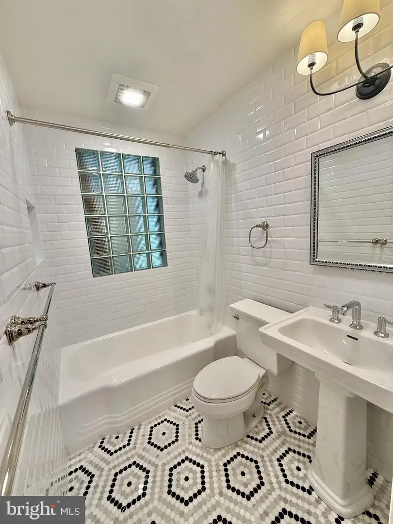1002 2nd St Se, Charlottesville, VA 22902 - #3